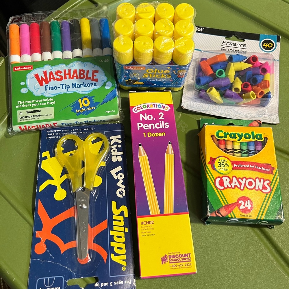 6 pack set. School and art Supplies Set.